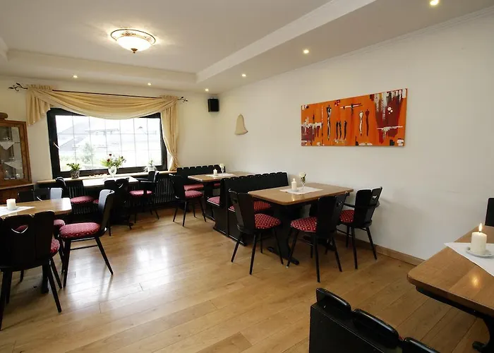 Гостьовий будинок Berggasthof Zur Glocke 3*