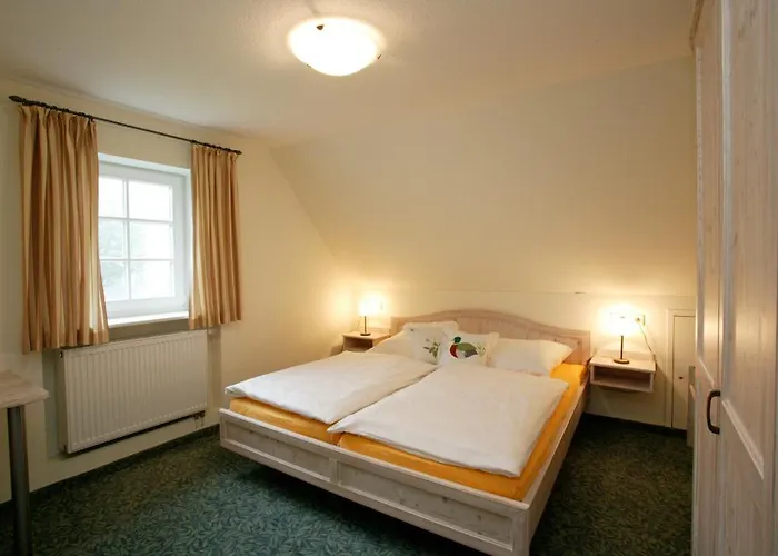 Гостьовий будинок Berggasthof Zur Glocke 3*